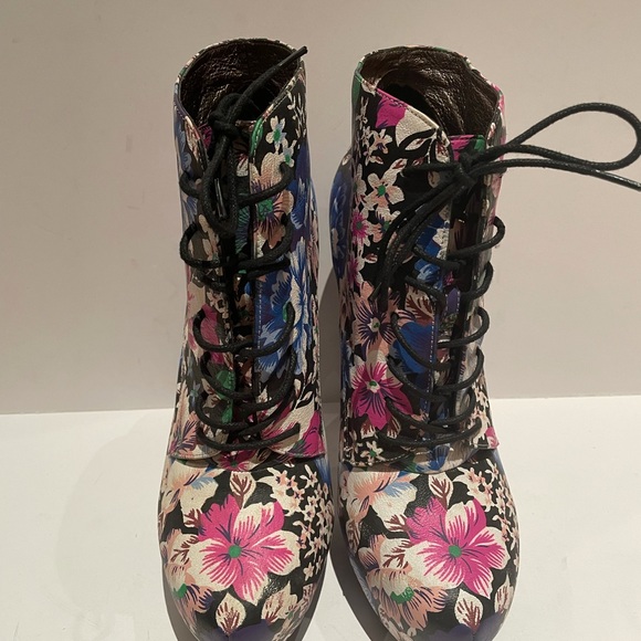 Aldo Agreda Floral Booties Size 6.5 - Picture 2 of 6